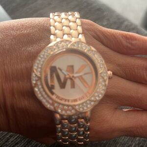 Rose gold Michael Kors watch just needs battery